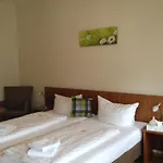 Hotel Sonne Neuburg am Rhein