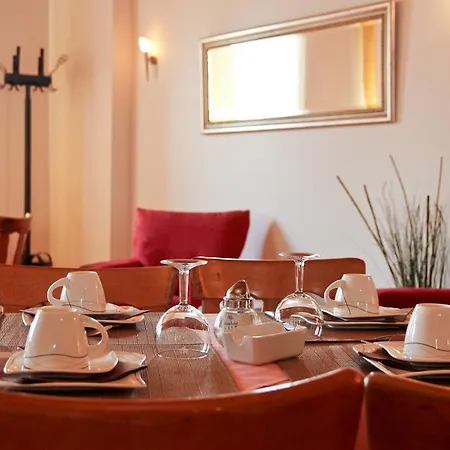 Hotel Sonne Hotel Neuburg am Rhein