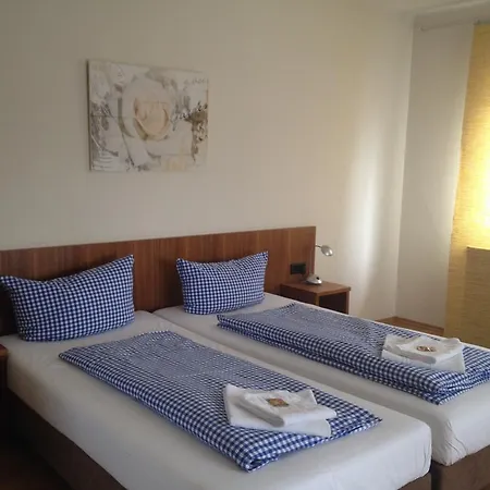 Landgasthof Zur Sonne I & Restaurant Hotel 2*